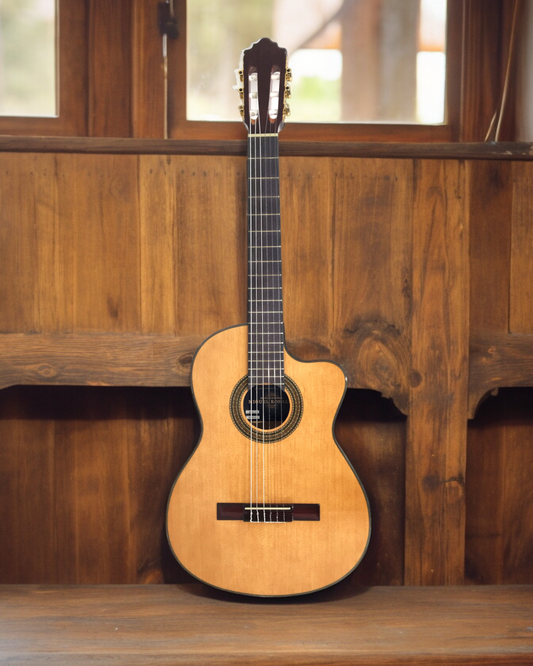 Miguel Rosales Solid Spruce Thin-Body Cutaway Built-In Pickup/Tuner Classical Guitar - Natural C3BCEQSM