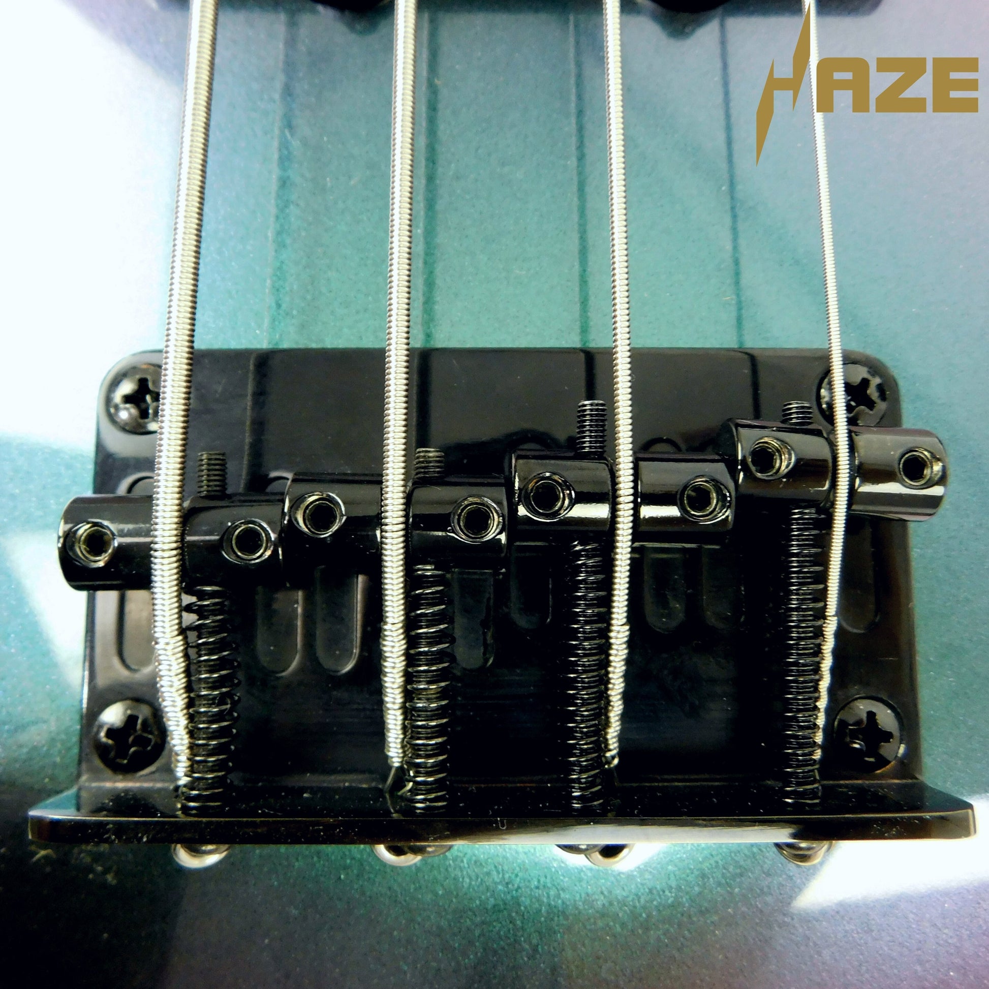 Haze Chameleon Split/Single Coil Solid Basswood J-Style Electric Bass Guitar - Chameleon SBG385V