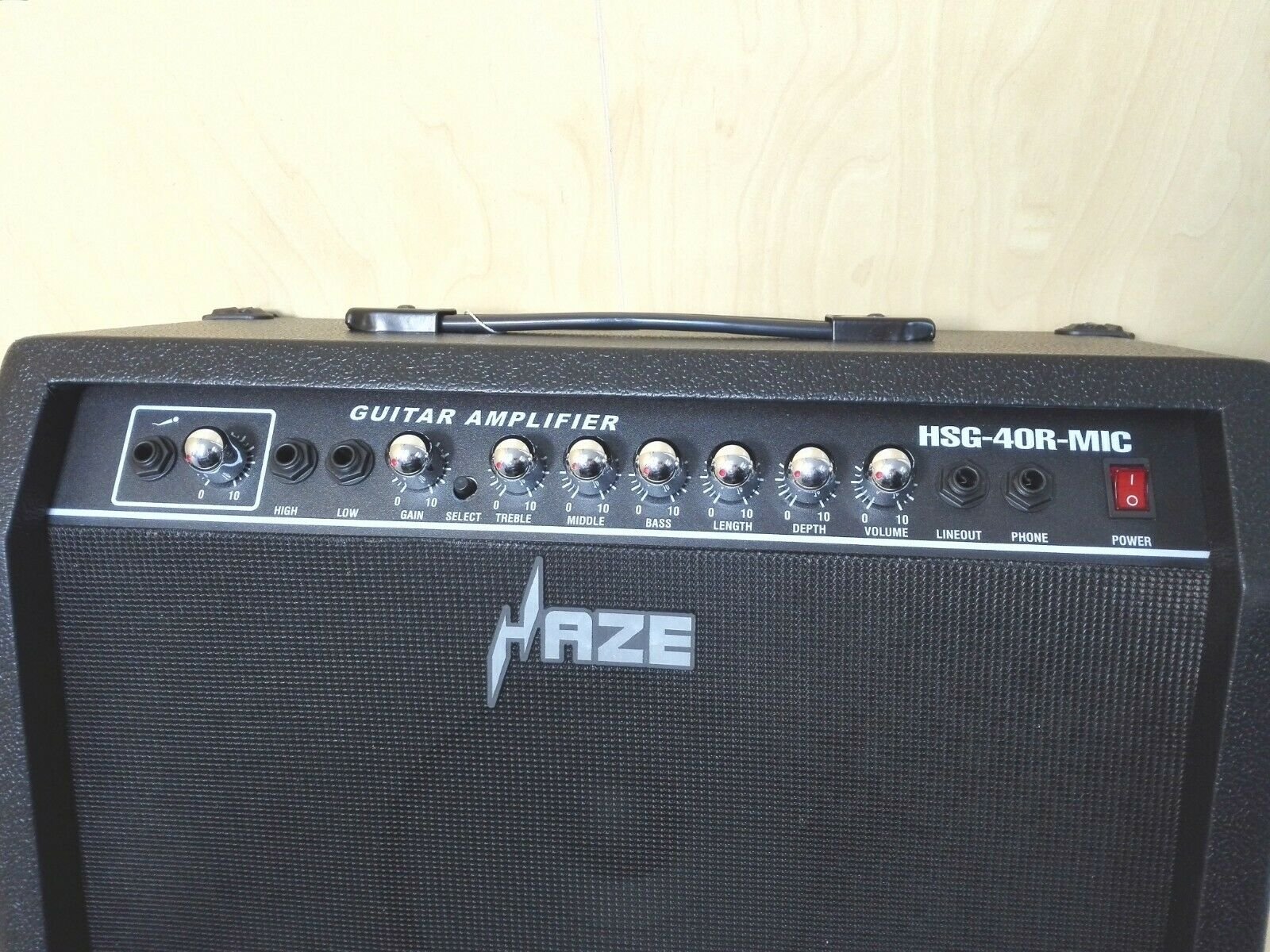 Haze HSG40RMIC 40W Guitar Amplifier, Reverb, Delay, Headphone Output
