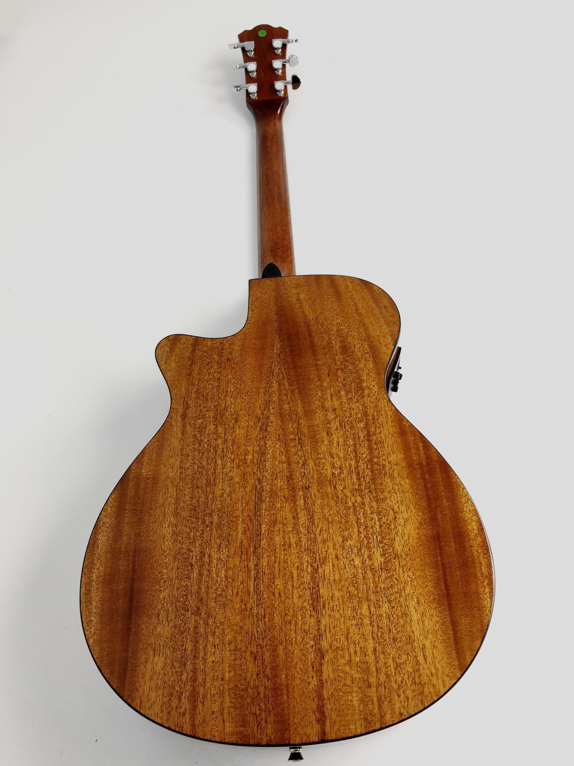 Caraya Spalted Spruce Built-In Pickups/Tuner OM Cutaway Acoustic Guitar - Natural HSGYPSYCEQGC
